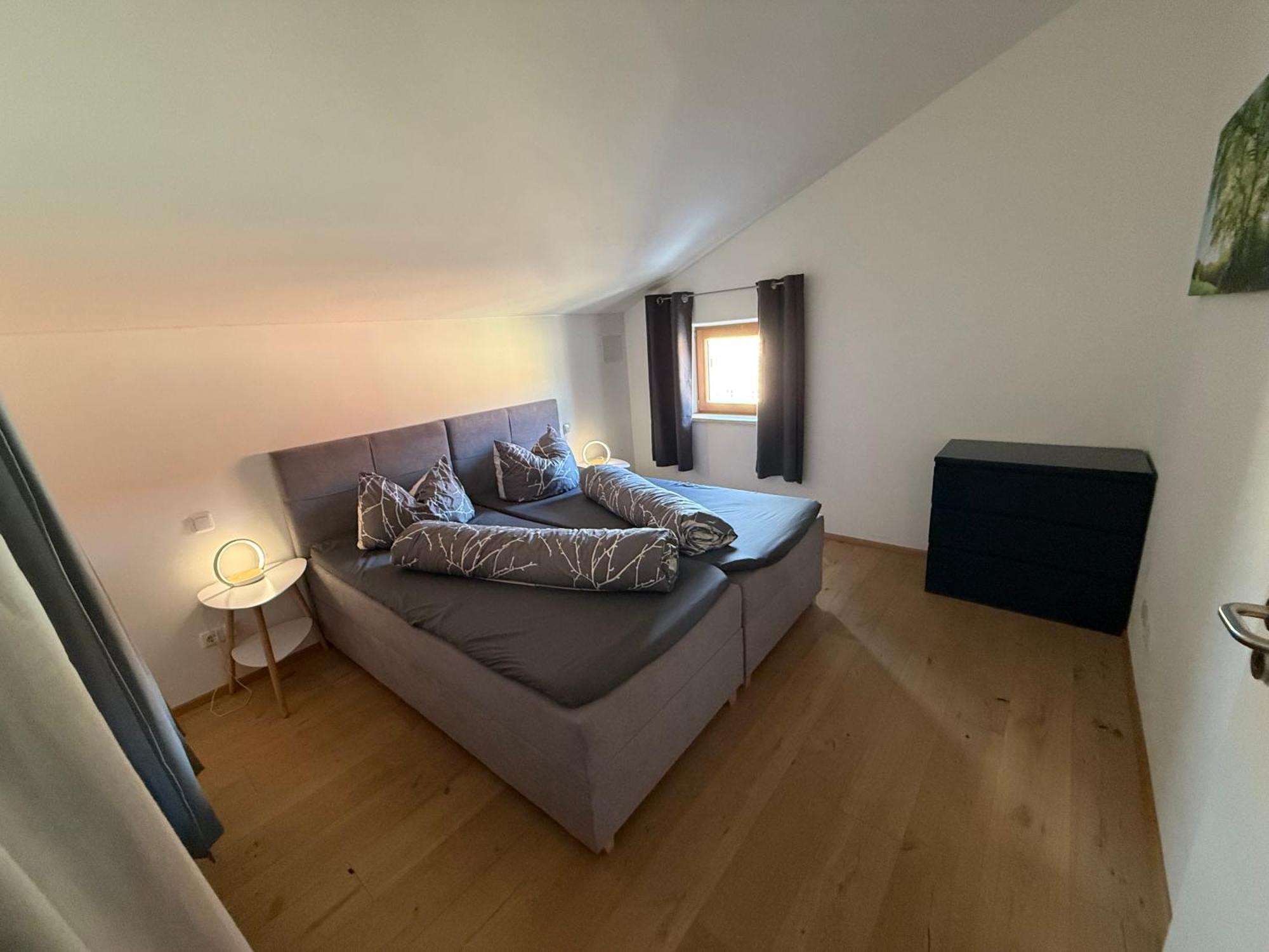Ferienwohnung Stadtplatz 28 Tittmoning Burghausen Salzburg Familie Esterno foto
